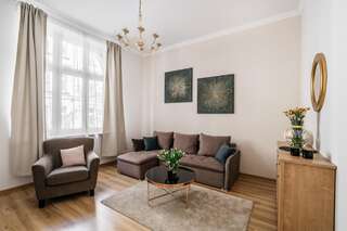 Апарт-отели The Townhouse by Loft Affair Краков Honeymoon Apartment with 2 Bedrooms-5