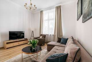 Апарт-отели The Townhouse by Loft Affair Краков Honeymoon Apartment with 2 Bedrooms-6